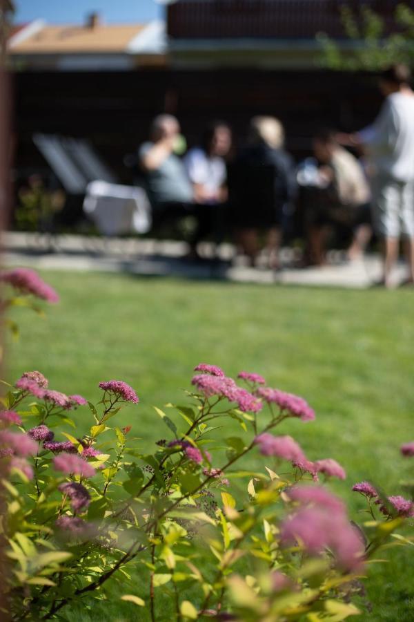 Guest House Fleurs Liptovský Mikuláš Buitenkant foto